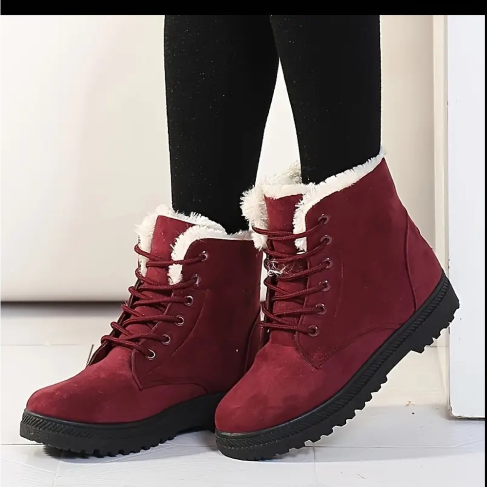 Women’s Burgundy Faux-Suede Lace-Up Winter Boots with Fur Lining